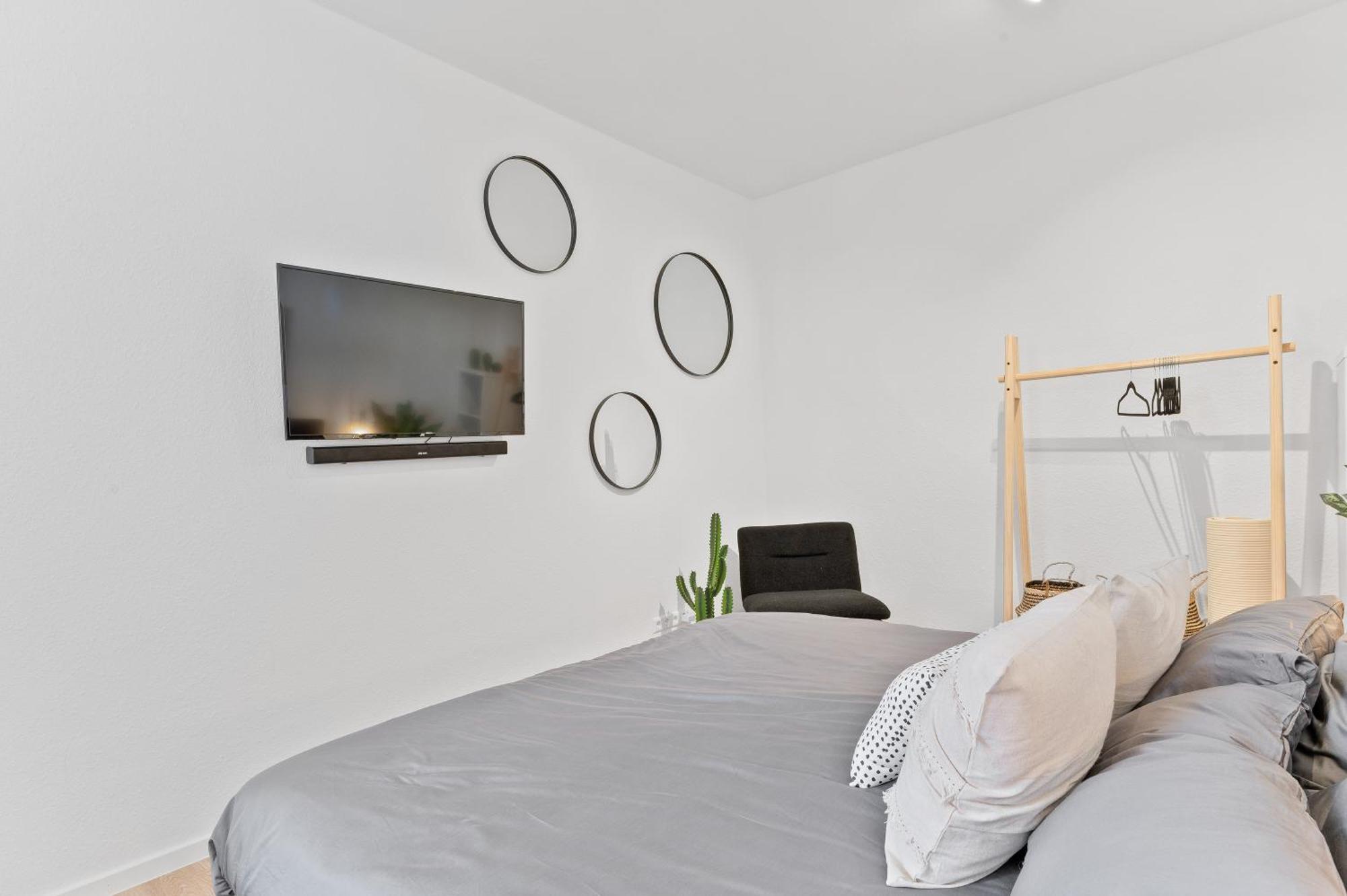 Helle Zentrumsnahe Familienfreundliche Ferienwohnung Fellbach Exterior photo