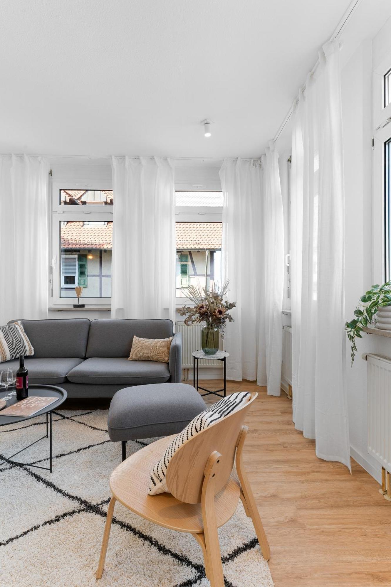 Helle Zentrumsnahe Familienfreundliche Ferienwohnung Fellbach Exterior photo